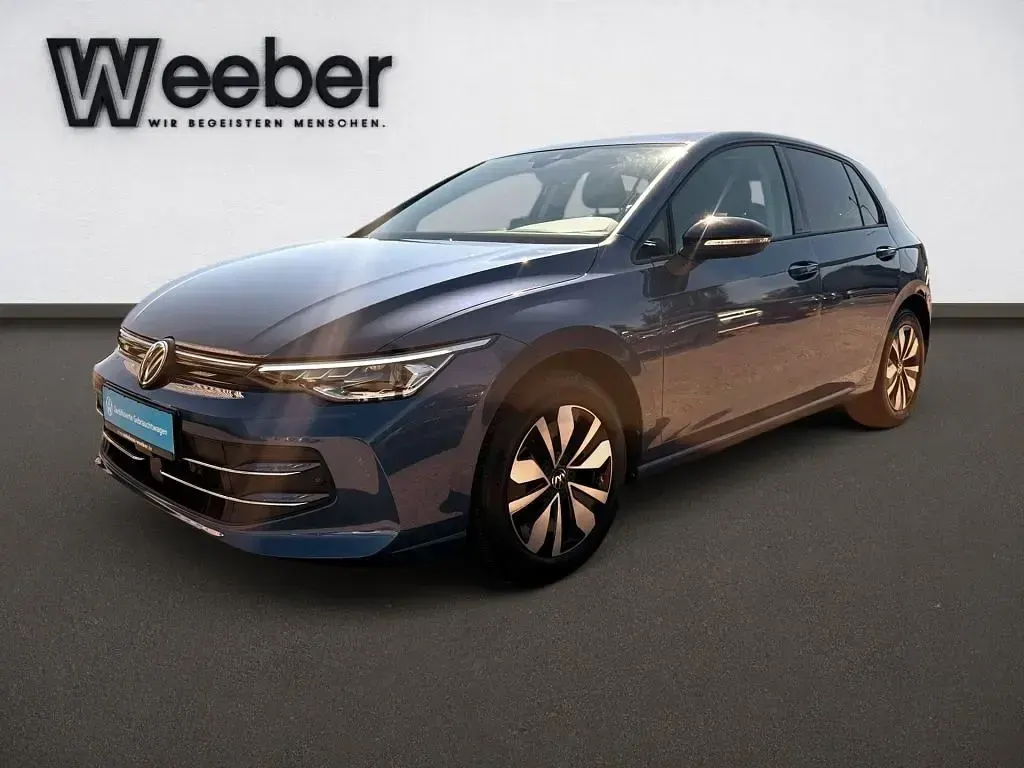 Gebraucht VW Golf VIII Goal 150 PS (110 kW) 2025 Anemonenblau (metallic) Limousine