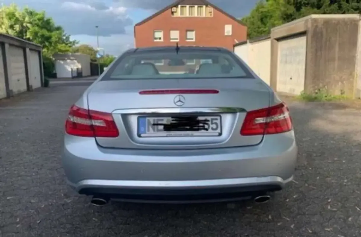 Gebraucht Mercedes E350 306 PS (225 kW) 2012 Grau Coupé