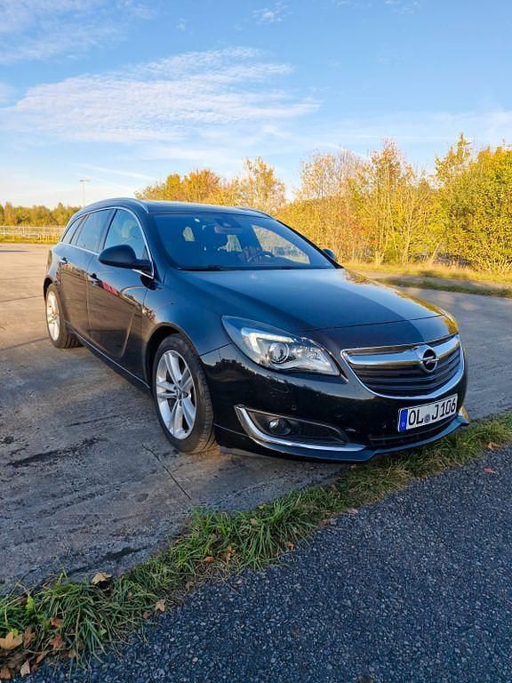 Schwarz Gebraucht 2014 Opel Insignia Business Kombi | 9.200 € (Fairer Preis) - Bild 1/4