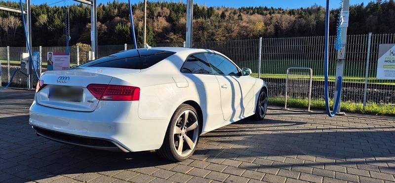 Second-hand Audi A5 S-Line 245 CP (180 kW) 2016 Alb Coupe