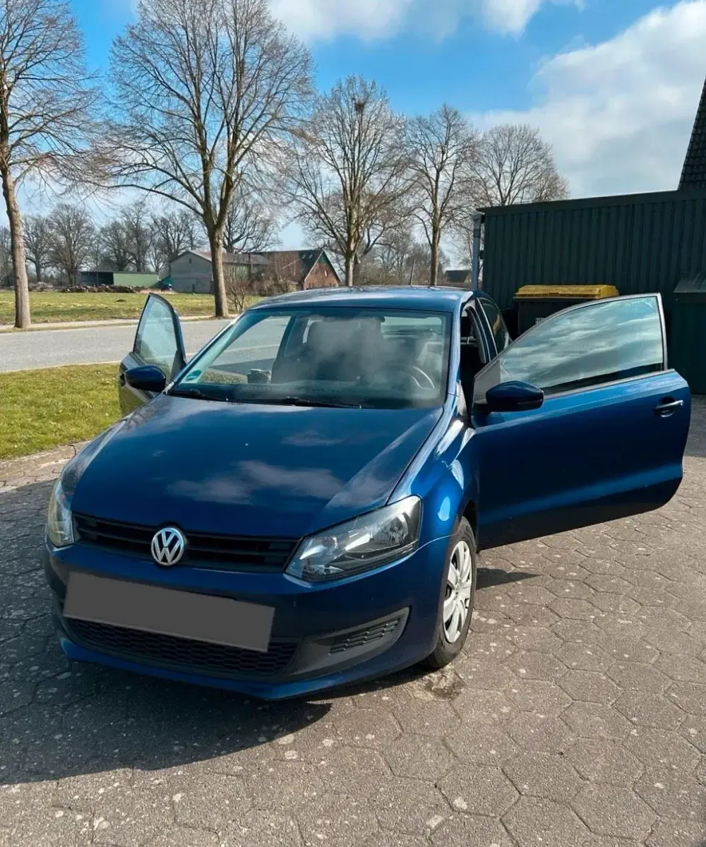 Second-hand VW Polo 60 CP (44 kW) 2011 Albastru Hatchback