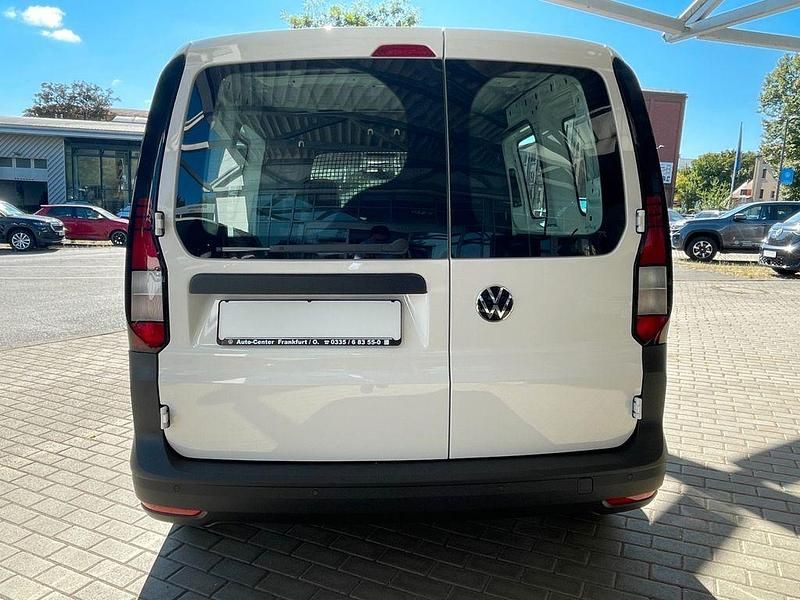 Gebraucht VW Caddy 102 PS (75 kW) 2024 Weiß Van / Kleinbus
