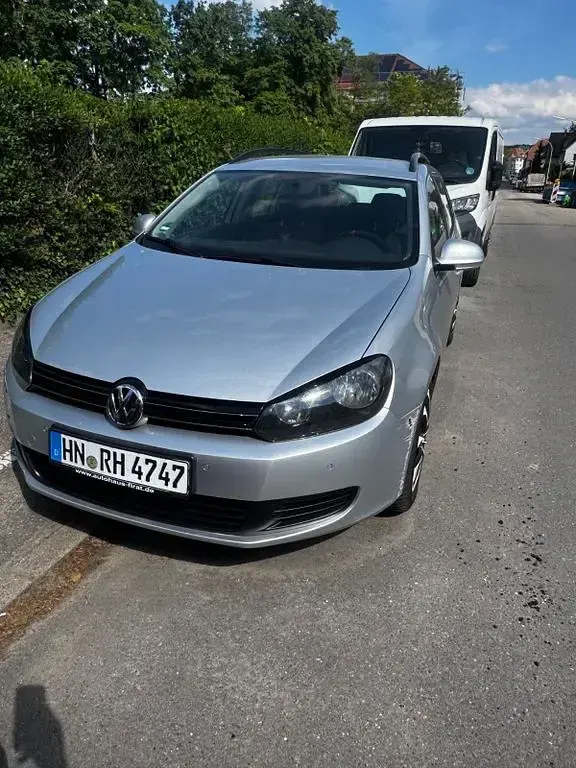 Gebraucht VW Golf VI 122 PS (89 kW) 2010 Silber Kleinwagen