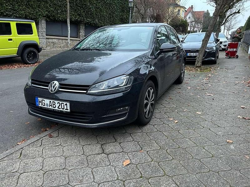 Schwarz Gebraucht 2016 VW Golf VII Limousine | 11.750 € (Guter Preis) - Bild 1/4