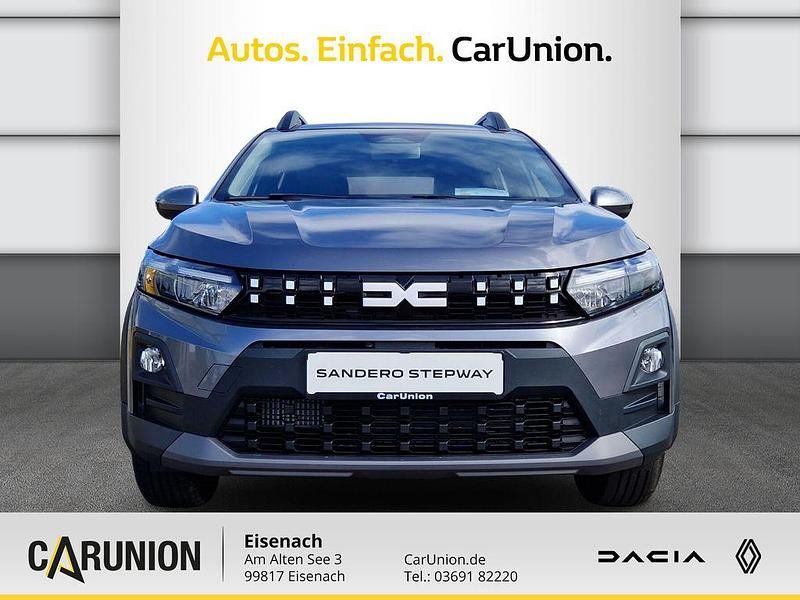 Neu Dacia Sandero Expression 110 PS (80 kW) 2026 Dolomitgrau Limousine