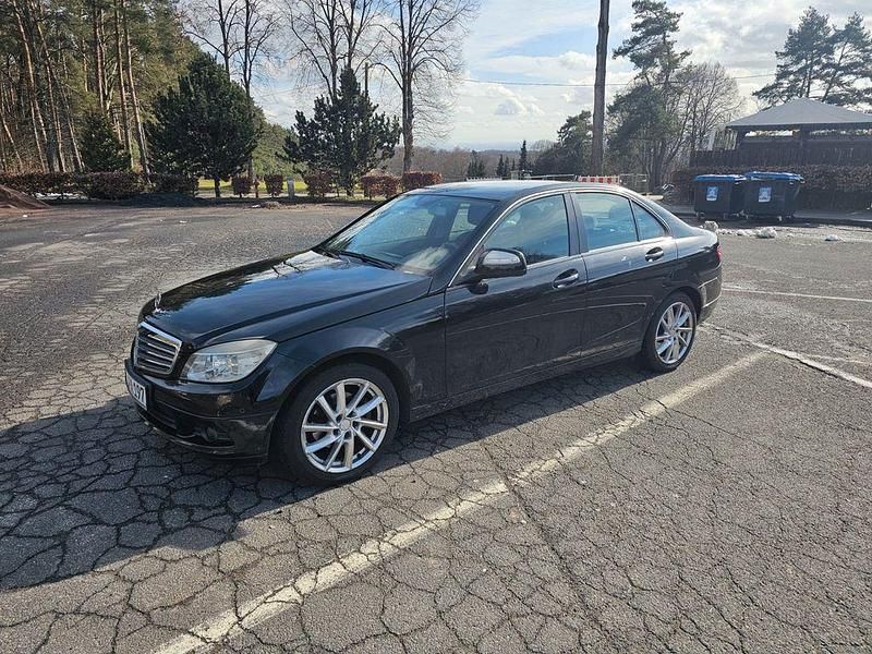 Gebraucht Mercedes C180 Classic 156 PS (114 kW) 2008 Schwarz Limousine