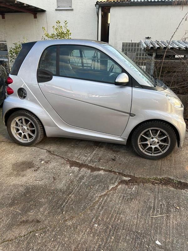 Gebraucht Smart ForTwo Coupé 54 PS (39 kW) 2010 Silber Coupé