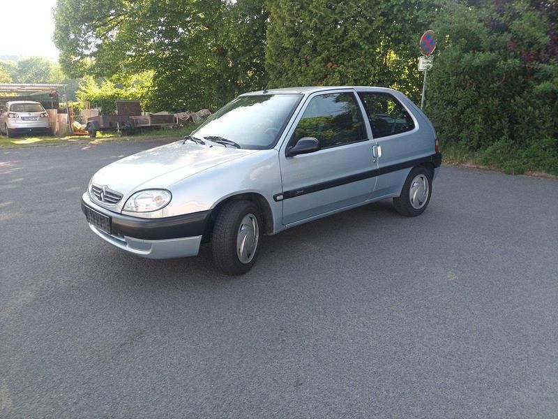 Gebraucht Citroën Saxo 60 PS (44 kW) 2003 Silber Kleinwagen