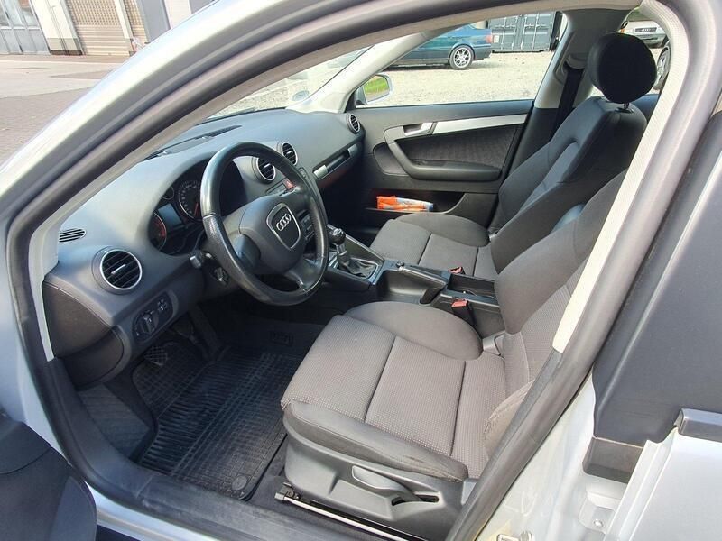 Silber Gebraucht 2006 Audi A3 Sportback Limousine | 5.950 € (Teuer) - Bild 1/4