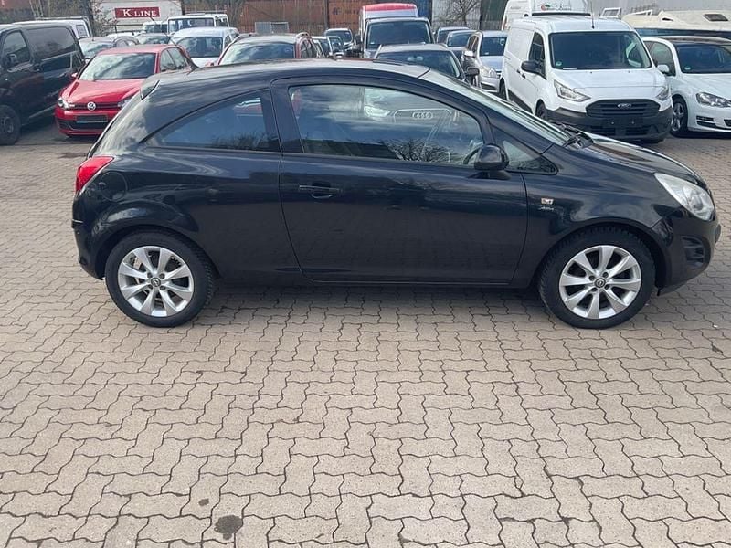 Gebraucht Opel Corsa Active 87 PS (63 kW) 2013 Schwarz Kleinwagen