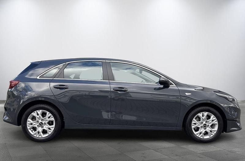 Gebraucht Kia Ceed 160 PS (117 kW) 2022 Grau Kleinwagen