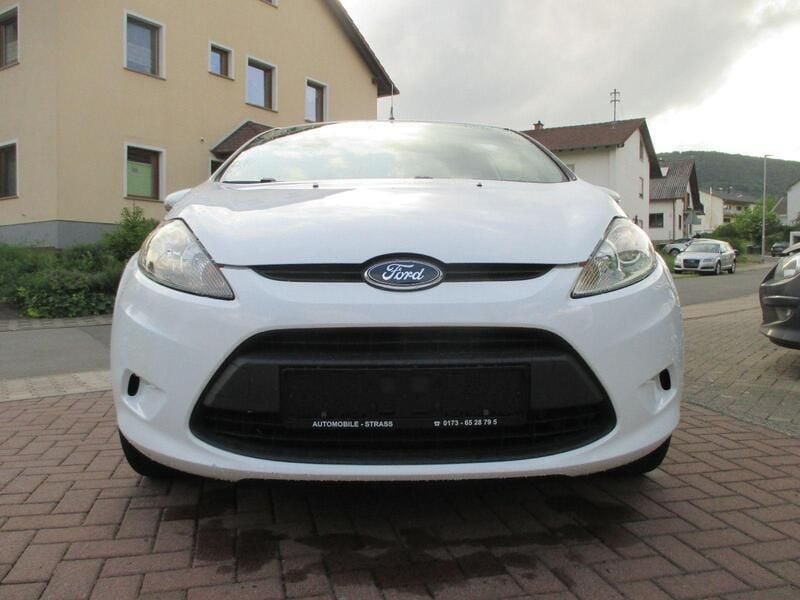 Gebraucht Ford Fiesta Trend 82 PS (60 kW) 2009 Weiß Kleinwagen