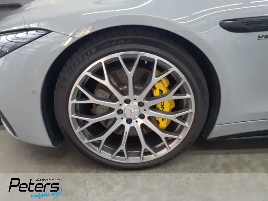 Gebraucht Mercedes SL63 AMG AMG 585 PS (430 kW) 2024 Grau Cabrio