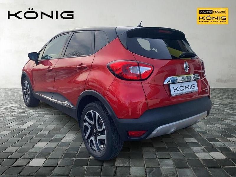 Gebraucht Renault Captur XMOD 90 PS (66 kW) 2016 Dezir rot + schwarz SUV