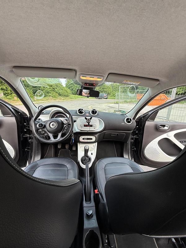 Schwarz Gebraucht 2014 Smart ForFour Prime Kleinwagen | 5.700 € (Fairer Preis) - Bild 1/4