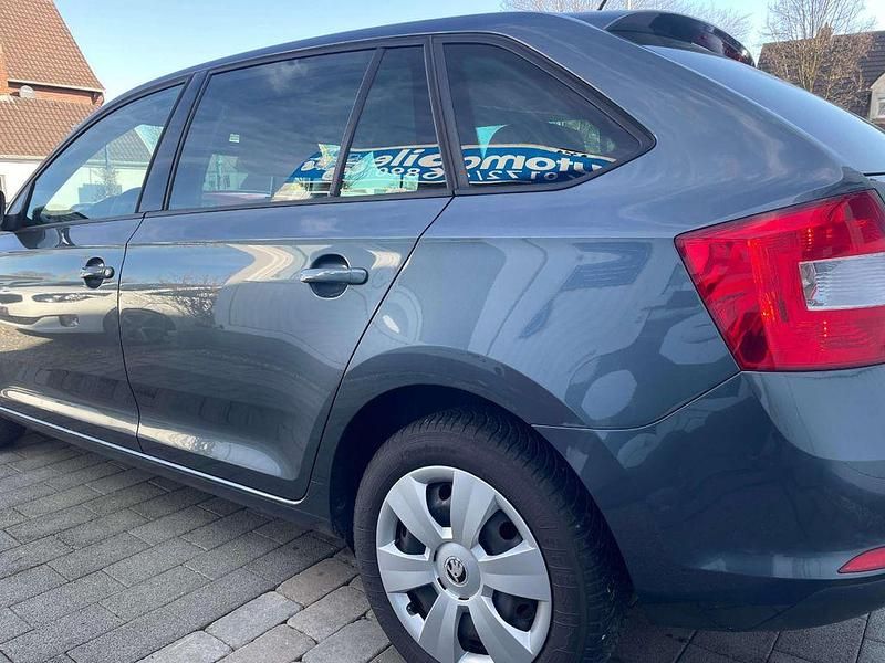 Gebraucht Skoda Rapid Ambition 90 PS (66 kW) 2017 Quarzgrau metallic Kleinwagen