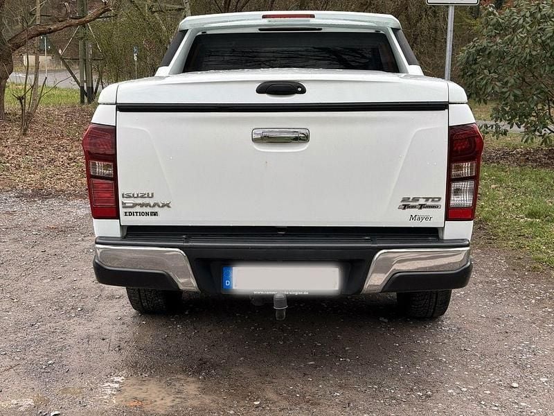 Gebraucht Isuzu D-Max 163 PS (119 kW) 2017 Weiß Pickup
