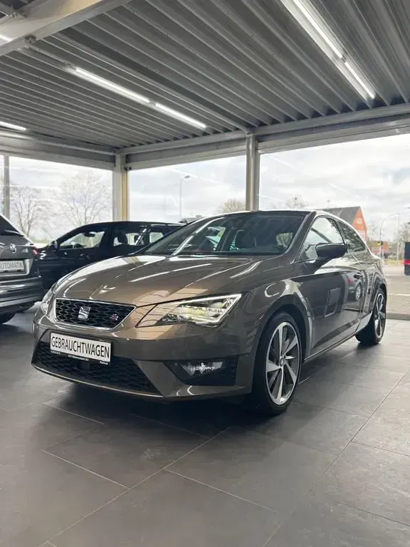 Używany Seat Leon SC FR 150 KM (110 kW) 2016 Brązowy Hatchback