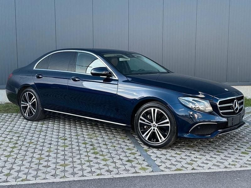 Gebraucht Mercedes E350 286 PS (210 kW) 2019 Blau Limousine