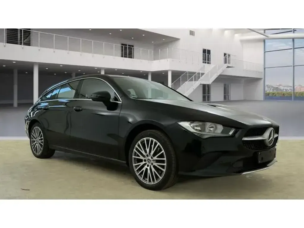 Gebraucht Mercedes CLA250e Shooting Brake 218 PS (160 kW) 2021 Nachtschwarz Kombi