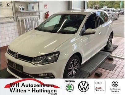 Pure white Gebraucht 2017 VW Polo Allstar Kleinwagen | 10.968 € (Fairer Preis) - Bild 1/4