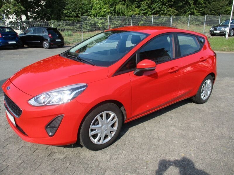Rot Gebraucht 2019 Ford Fiesta Trend Kleinwagen | 8.380 € (Fairer Preis) - Bild 1/4
