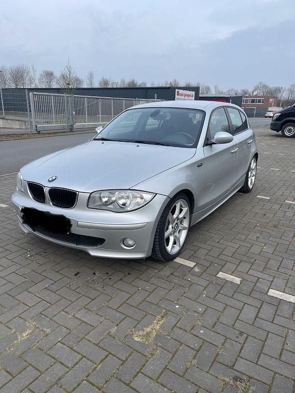 Silber Gebraucht 2005 BMW 116 Kleinwagen | 1.500 € (Superpreis) - Bild 1/4