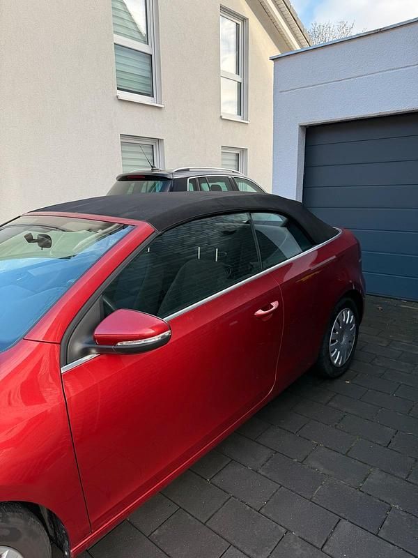 Gebraucht VW Golf Cabriolet 105 PS (77 kW) 2013 Rot Cabrio