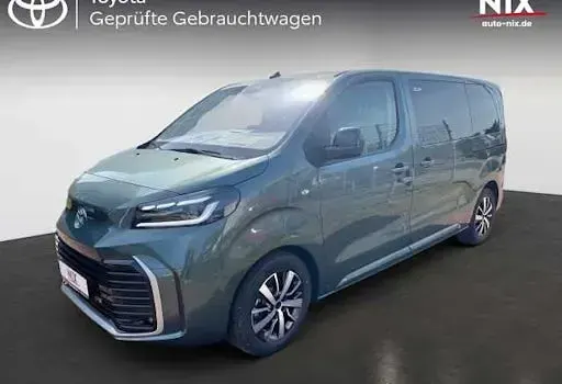 Neu Toyota Proace Verso Comfort 180 PS (132 kW) 2026 Grün Kombi