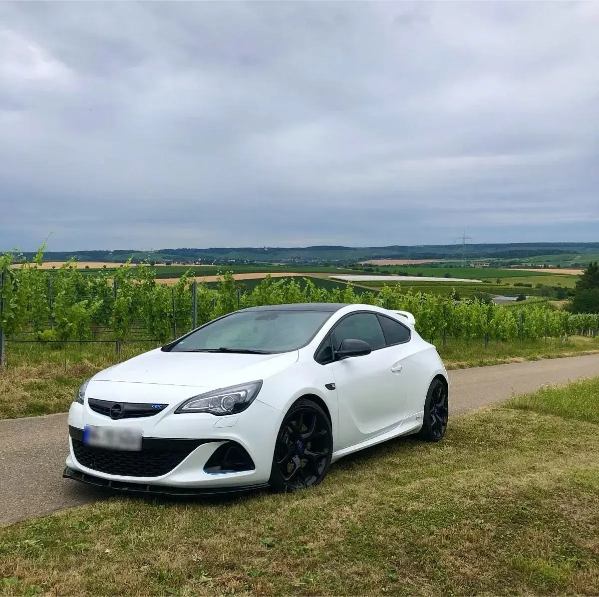 Gebraucht Opel Astra OPC 280 PS (205 kW) 2015 Weiß Kleinwagen