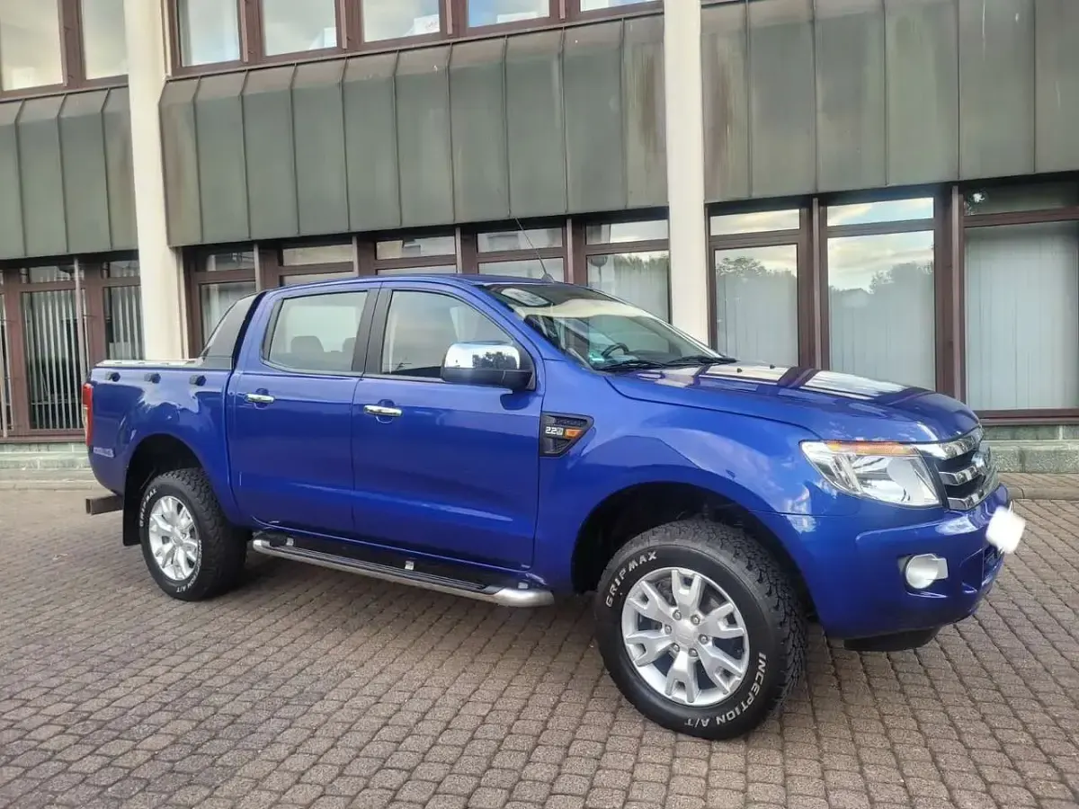 Gebraucht Ford Ranger XLT 150 PS (110 kW) 2013 Indianapolisblau metallic Pickup