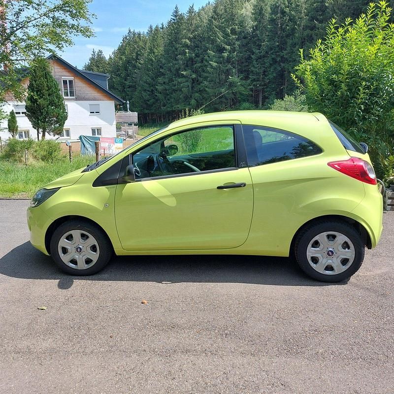 Grün Gebraucht 2009 Ford Ka Trend Kleinwagen | 1.100 € (Superpreis) - Bild 1/4