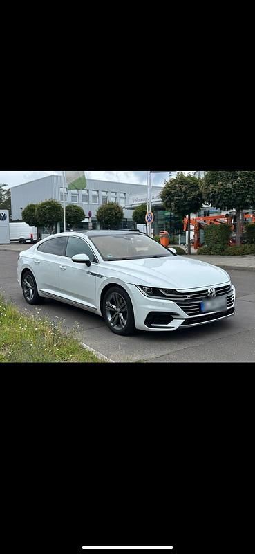 Weiß Gebraucht 2019 VW Arteon R-line Limousine | 27.400 € (Fairer Preis) - Bild 1/4