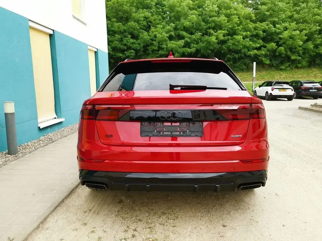 Neu Audi Q8 Sport 286 PS (210 kW) 2026 Rot SUV