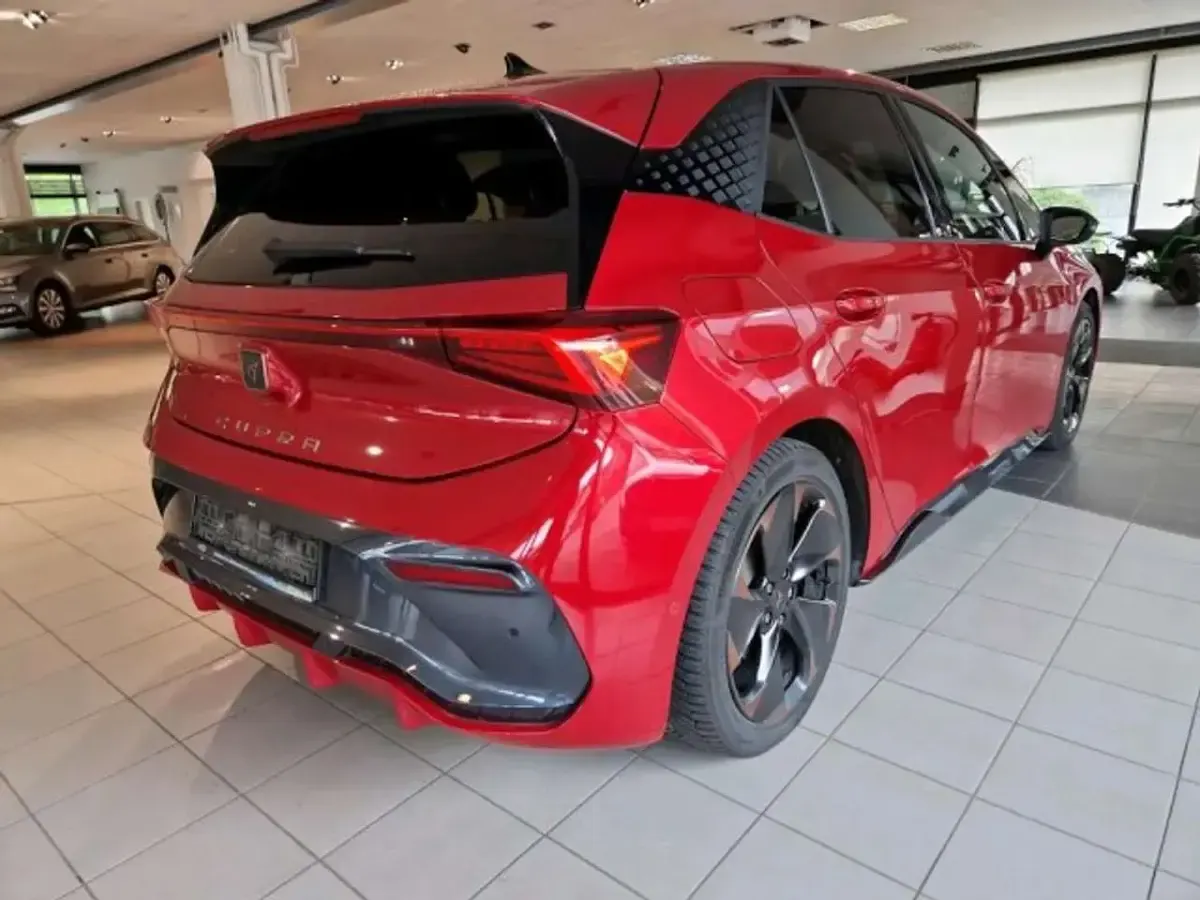 Gebraucht Cupra Born 150 kW (204 PS) 2023 Rot Kleinwagen