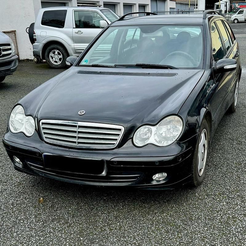 Gebraucht Mercedes C200 122 PS (89 kW) 2005 Schwarz Kombi
