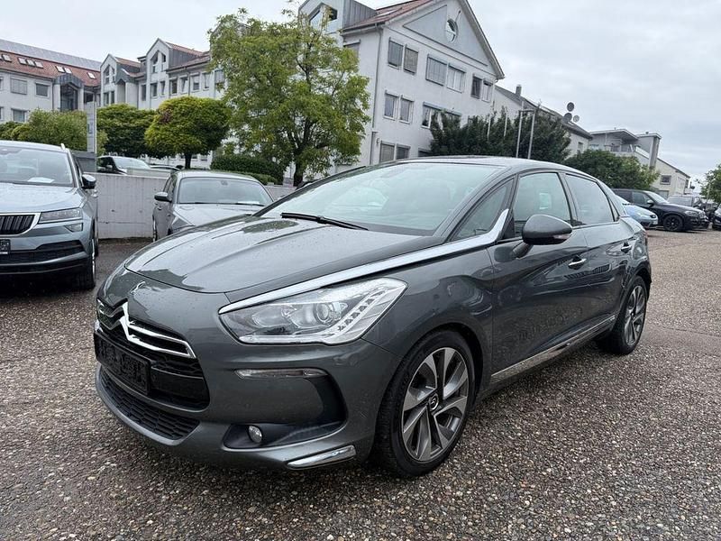 Grau Gebraucht 2012 Citroën DS5 So Chic Kleinwagen | 7.490 € (Fairer Preis) - Bild 1/4