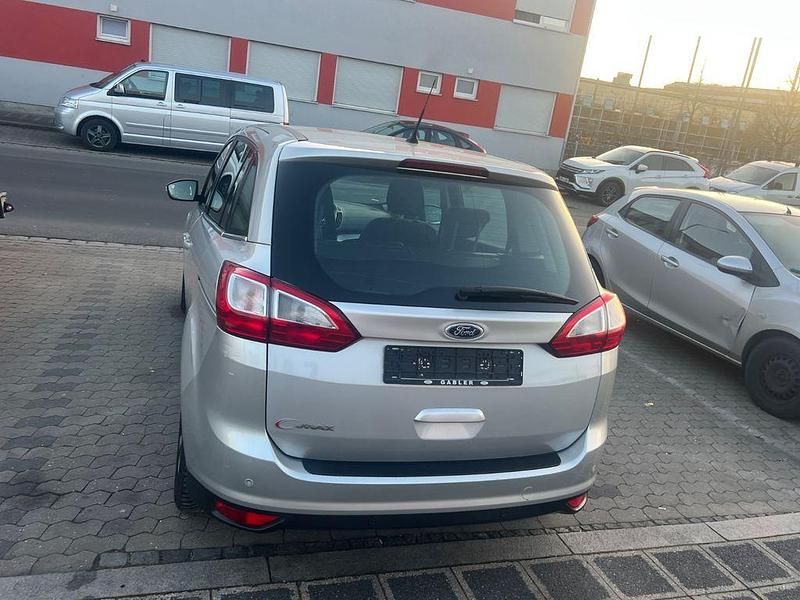 Gebraucht Ford Grand C-Max 150 PS (110 kW) 2011 Silber Van / Kleinbus