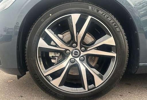 Gebraucht Volvo V60 Plus 197 PS (144 kW) 2025 Denim blue Kombi