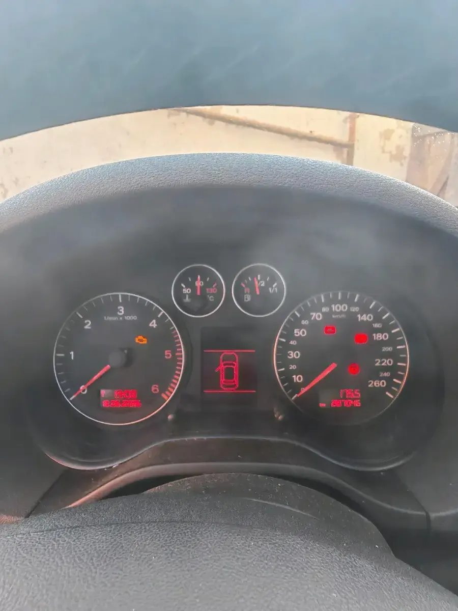 Gebraucht Audi A3 140 PS (102 kW) 2004 Schwarz Kleinwagen