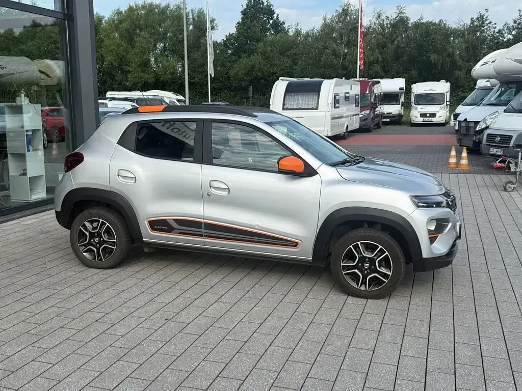 Gebraucht Dacia Spring Comfort Plus 33 kW (45 PS) 2021 Silber Kleinwagen