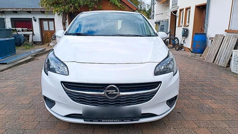 Weiß Gebraucht 2018 Opel Corsa Limousine | 7.950 € (Guter Preis) - Bild 1/4