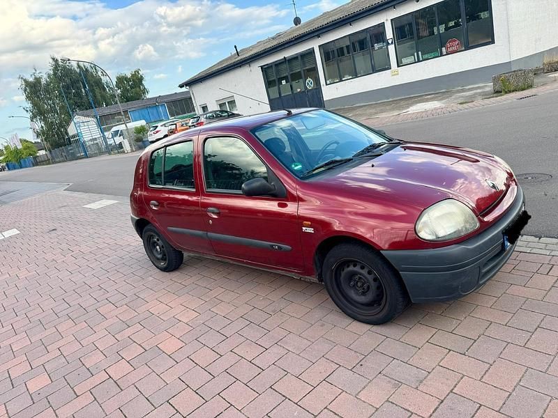 Gebraucht 1999 Renault Clio II Kleinwagen | 1.200 € (Fairer Preis) - Bild 1/4