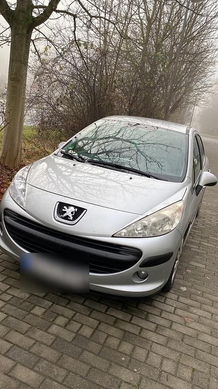 Grau Gebraucht 2006 Peugeot 207 Sport Kombi | 2.800 € (Teuer) - Bild 1/4