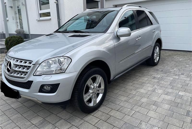 Gebraucht Mercedes ML280 190 PS (139 kW) 2009 Silber SUV