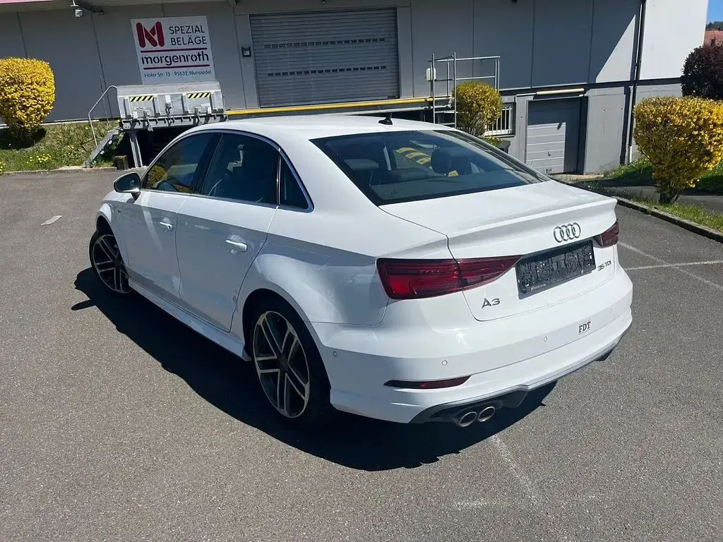 Gebraucht Audi A3 S-Line 150 PS (110 kW) 2019 Weiß Limousine