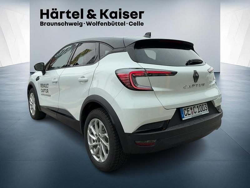 Gebraucht Renault Captur Techno 91 PS (66 kW) 2025 Perlmuttweiß metallic, black pearlschwarz metall (weiß) SUV