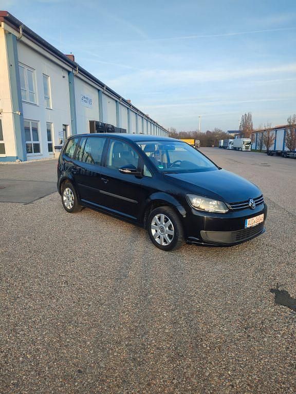 Gebraucht VW Touran 105 PS (77 kW) 2013 Schwarz Van / Kleinbus