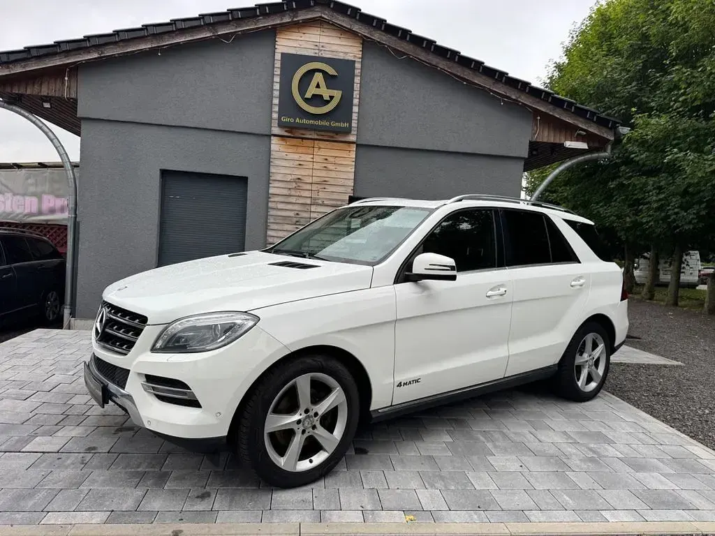 Gebraucht Mercedes ML350 258 PS (189 kW) 2014 Weiß SUV