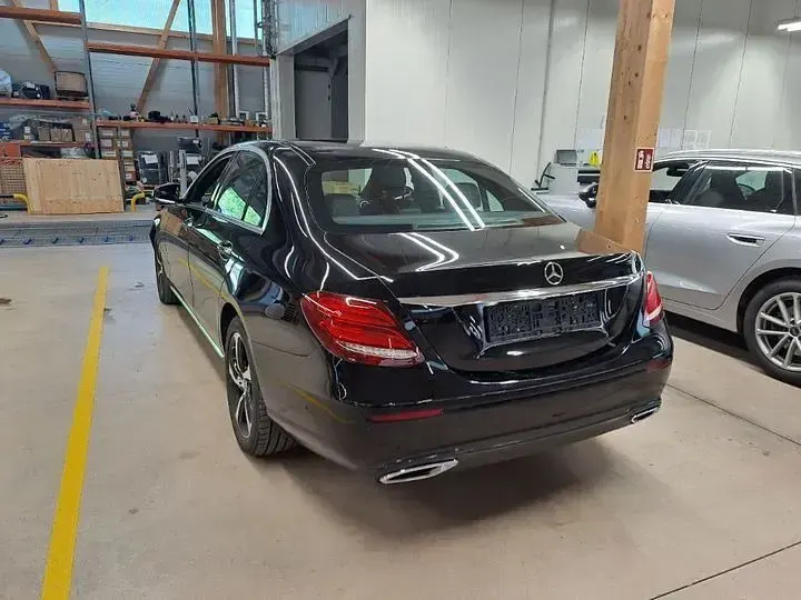Gebraucht Mercedes E400 340 PS (250 kW) 2019 Schwarz Limousine